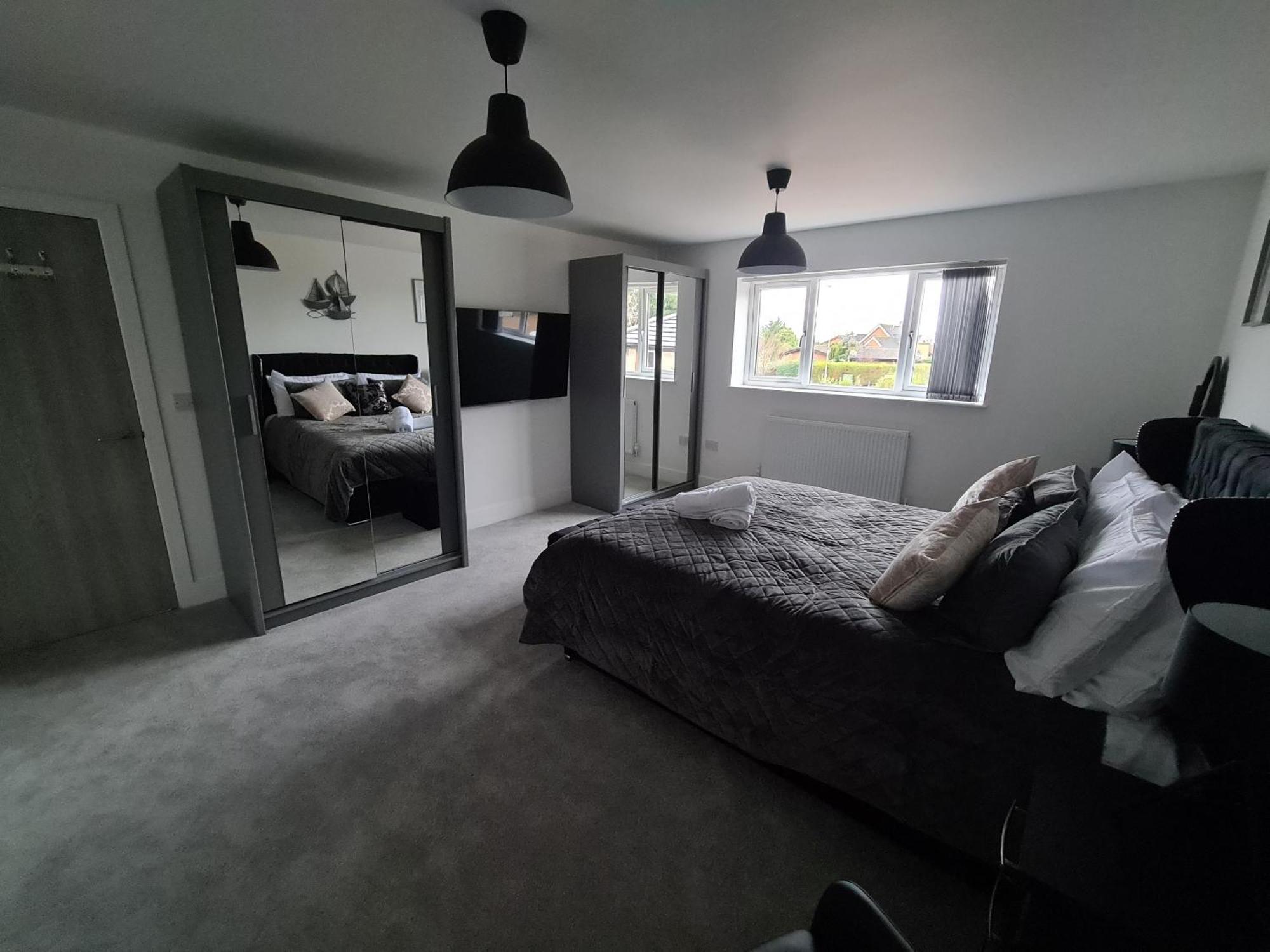 Sav 5 Bed Luxury Detached House In Leicester Humberstone Экстерьер фото