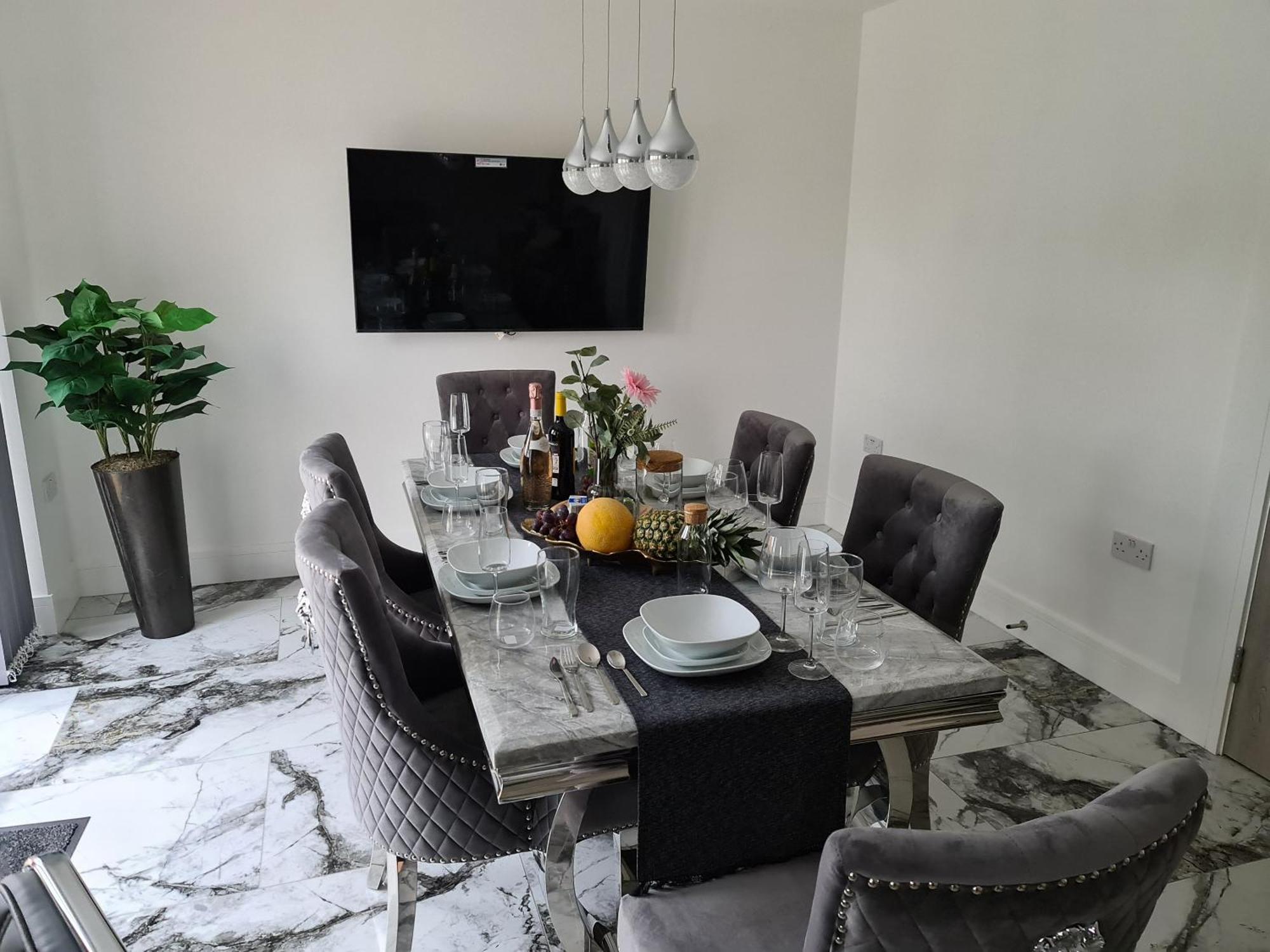 Sav 5 Bed Luxury Detached House In Leicester Humberstone Экстерьер фото