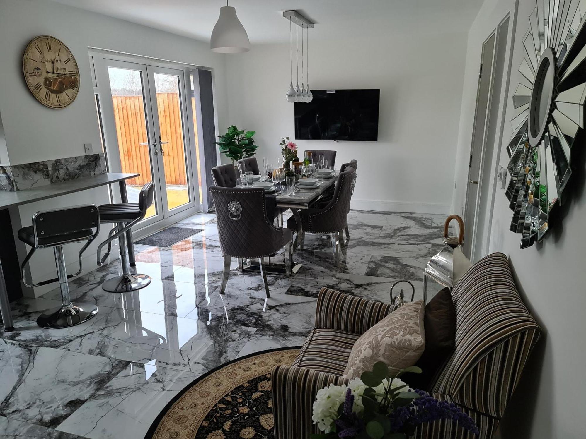 Sav 5 Bed Luxury Detached House In Leicester Humberstone Экстерьер фото